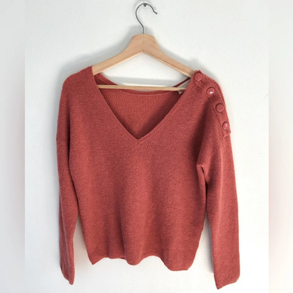 NWOT SEZANE Nelson Alpaca/ Kid Mohair V Neck Mauve Button Detail Sweater S - Picture 5 of 10